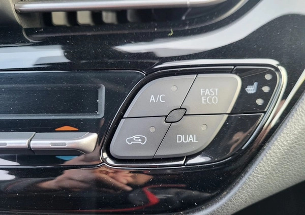 Toyota C-HR cena 81999 przebieg: 61245, rok produkcji 2018 z Aleksandrów Łódzki małe 466
